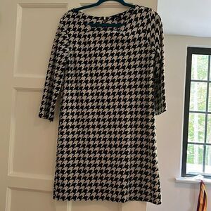 Black and white houndstooth dress size small